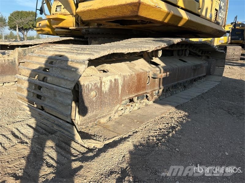 Komatsu PC200LC-8 Tracked Excavator Lánctalpas kotrók