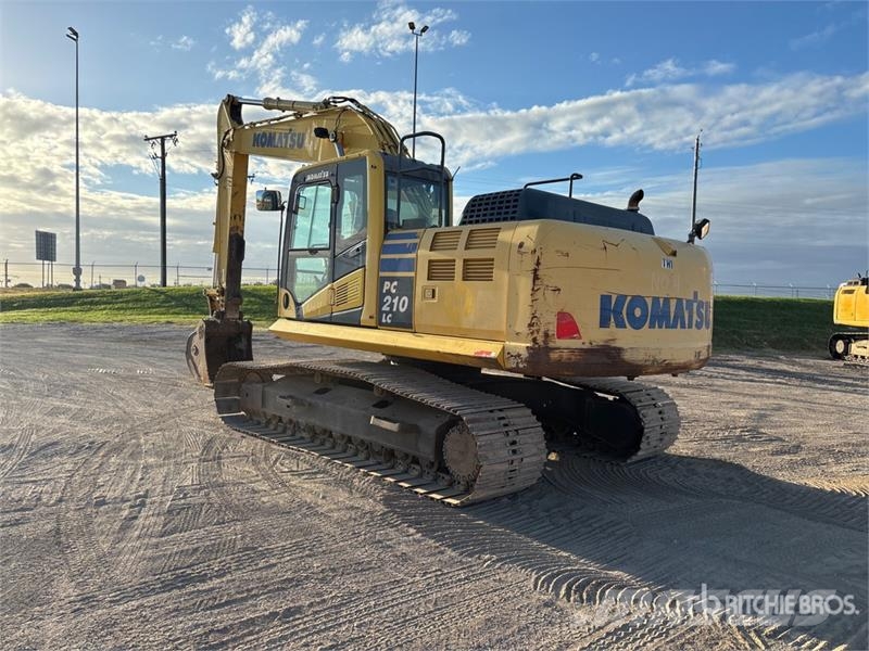 Komatsu PC210LC-10 Tracked Excavator Gravemaskiner på larvebånd