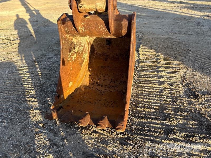 Komatsu PC210LC-10 Tracked Excavator Gravemaskiner på larvebånd
