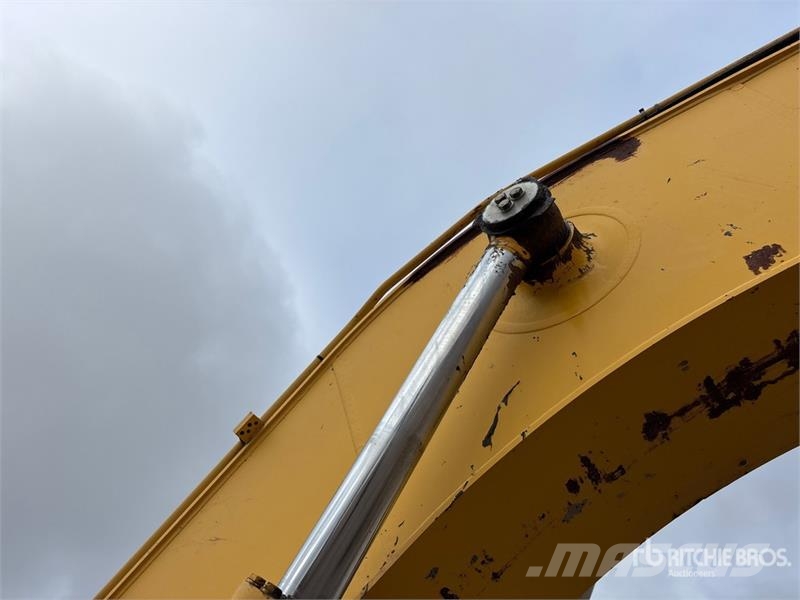 Komatsu PC210LC-10 Tracked Excavator Верижен екскаватор