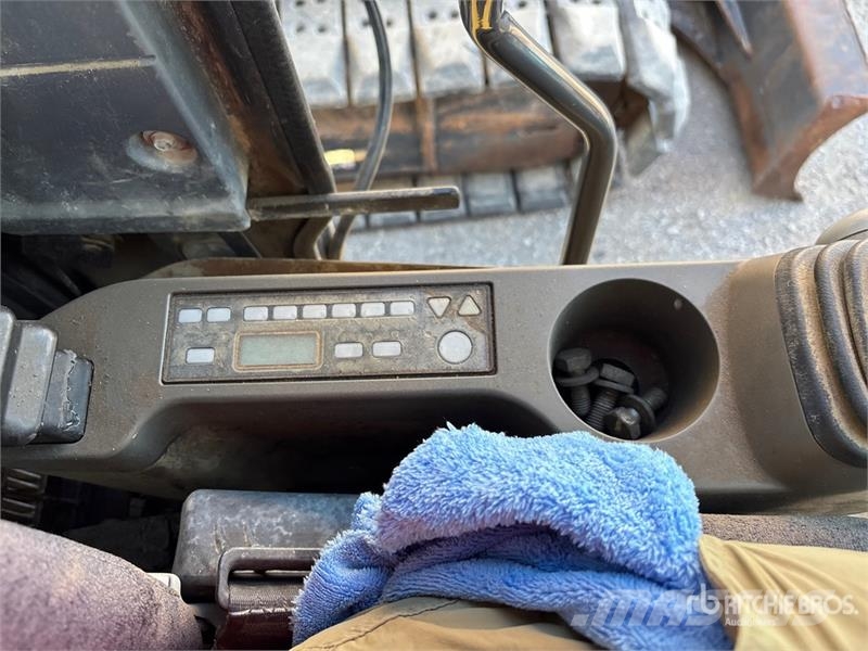 Komatsu PC210LC-10 Tracked Excavator Gravemaskiner på larvebånd