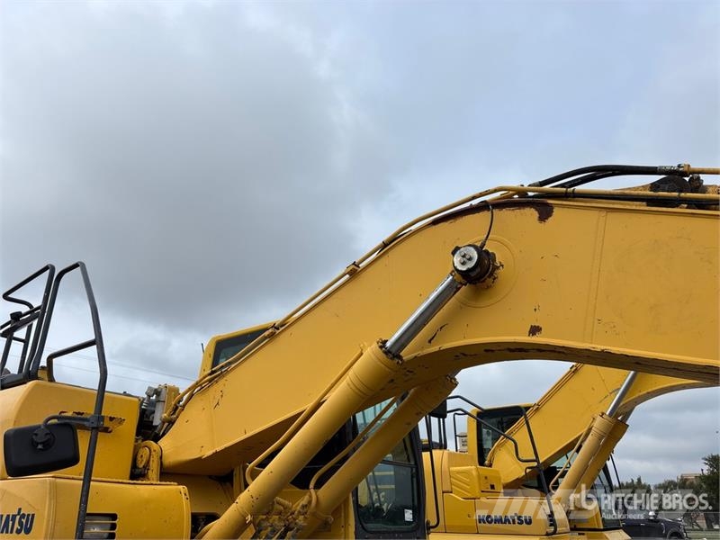 Komatsu PC210LC-10 Tracked Excavator Верижен екскаватор