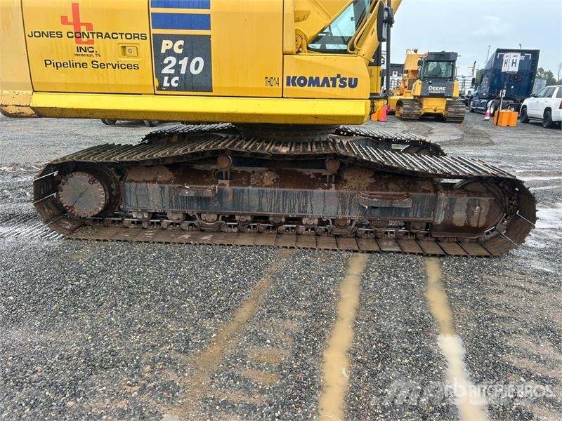 Komatsu PC210LC-10 Tracked Excavator Lánctalpas kotrók