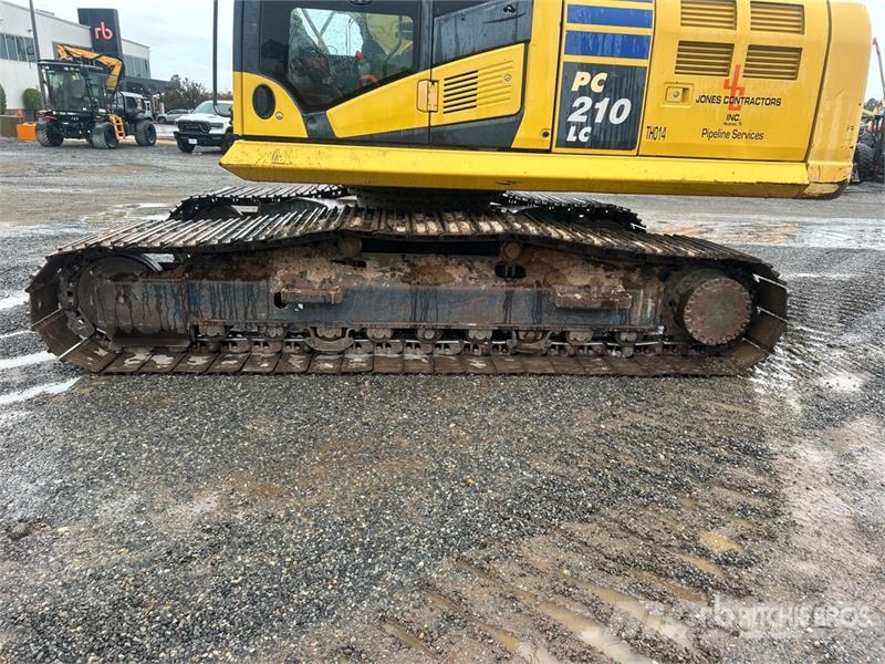 Komatsu PC210LC-10 Tracked Excavator Lánctalpas kotrók