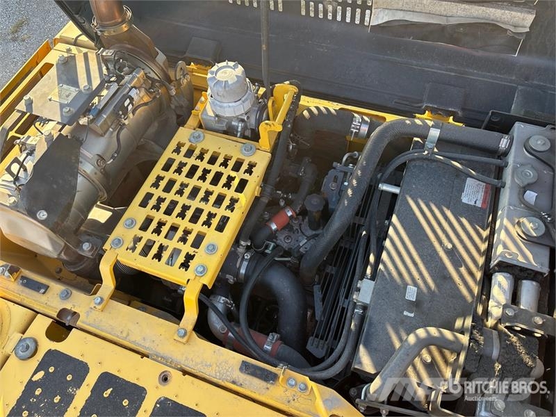 Komatsu PC210LC-10 Tracked Excavator Gravemaskiner på larvebånd