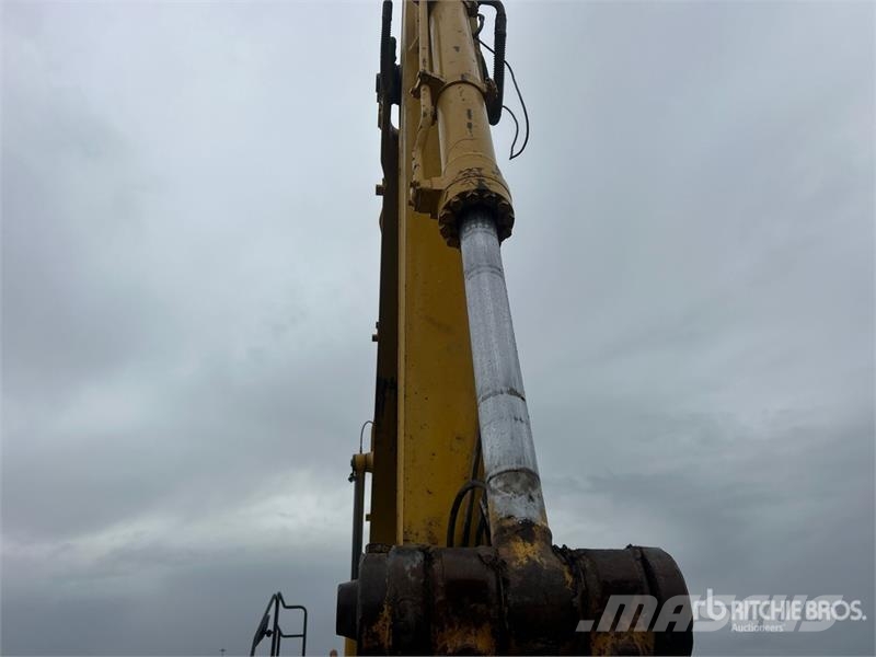 Komatsu PC210LC-10 Tracked Excavator Lánctalpas kotrók