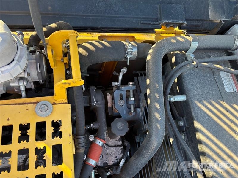 Komatsu PC210LC-10 Tracked Excavator Gravemaskiner på larvebånd