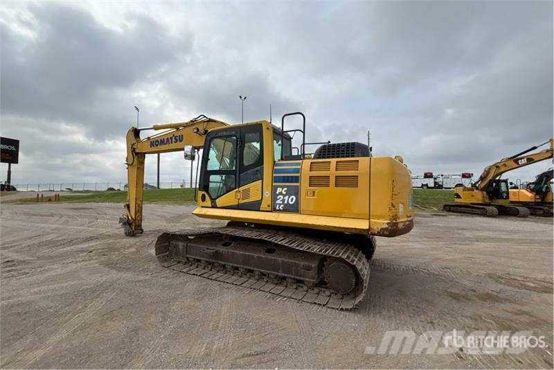 Komatsu PC210LC-10 Tracked Excavator Верижен екскаватор