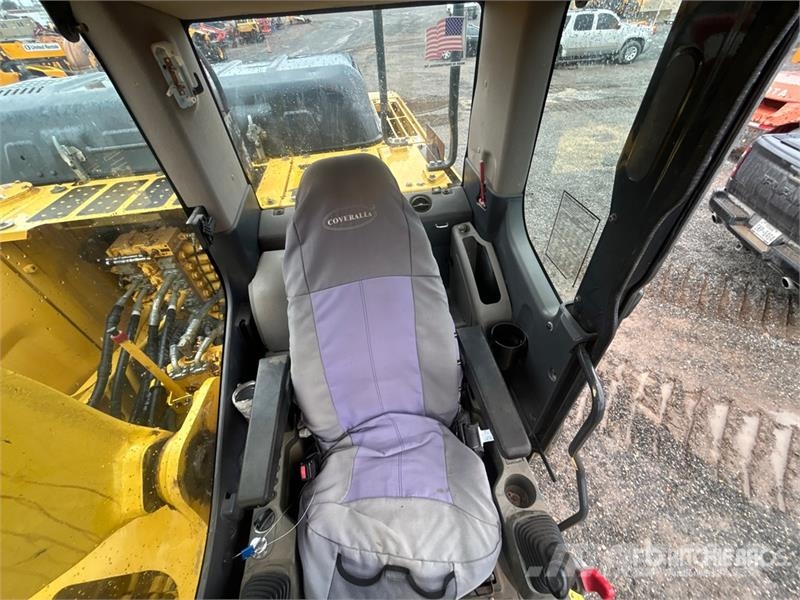 Komatsu PC210LC-10 Tracked Excavator Lánctalpas kotrók