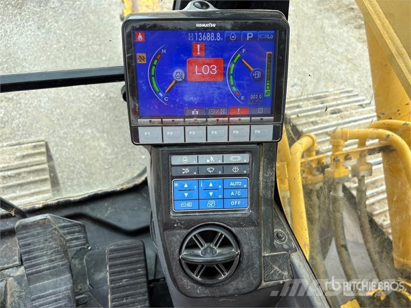 Komatsu PC210LC-10 Tracked Excavator Верижен екскаватор