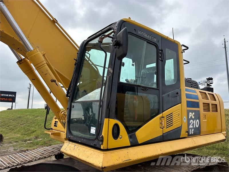 Komatsu PC210LC-10 Tracked Excavator Верижен екскаватор