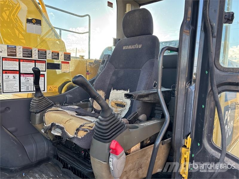Komatsu PC210LC-10 Tracked Excavator Gravemaskiner på larvebånd