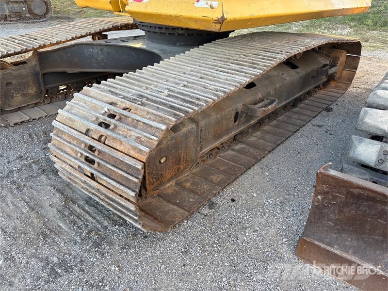 Komatsu PC210LC-10 Tracked Excavator Gravemaskiner på larvebånd