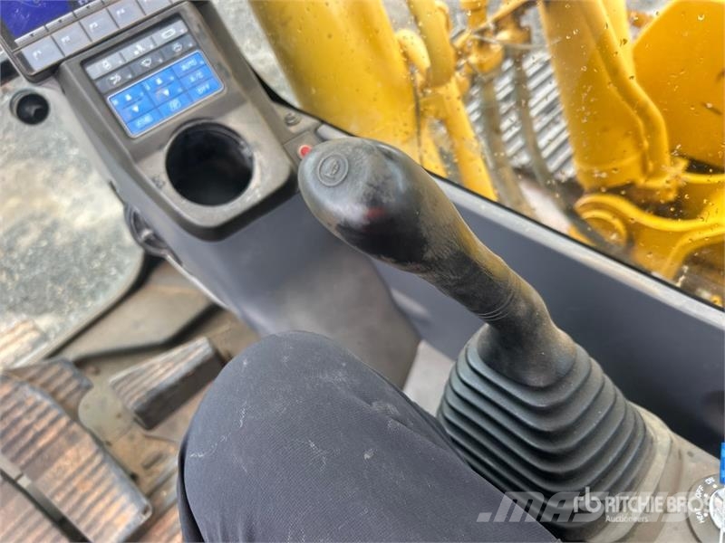Komatsu PC210LC-10 Tracked Excavator Lánctalpas kotrók
