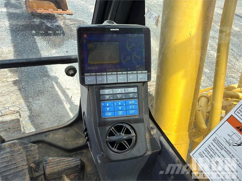Komatsu PC210LC-11 Kāpurķēžu ekskavatori