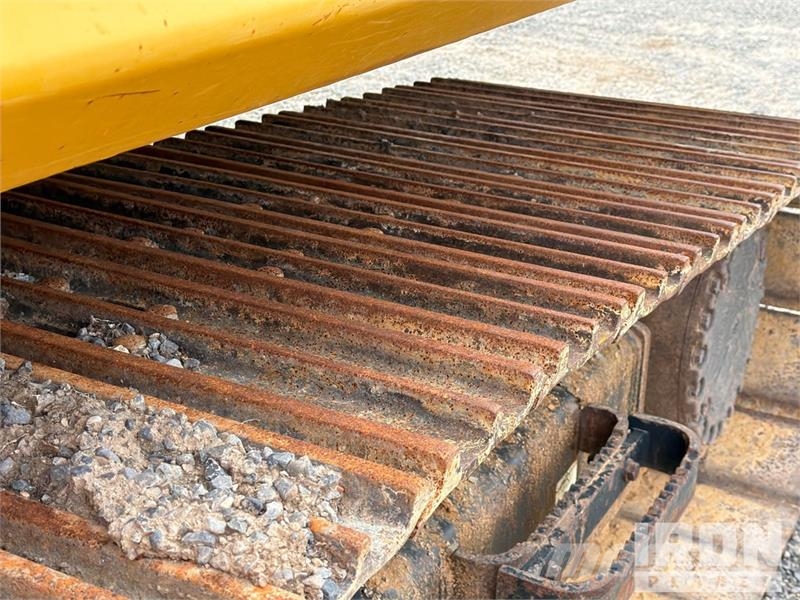 Komatsu PC210LC-11 Kāpurķēžu ekskavatori