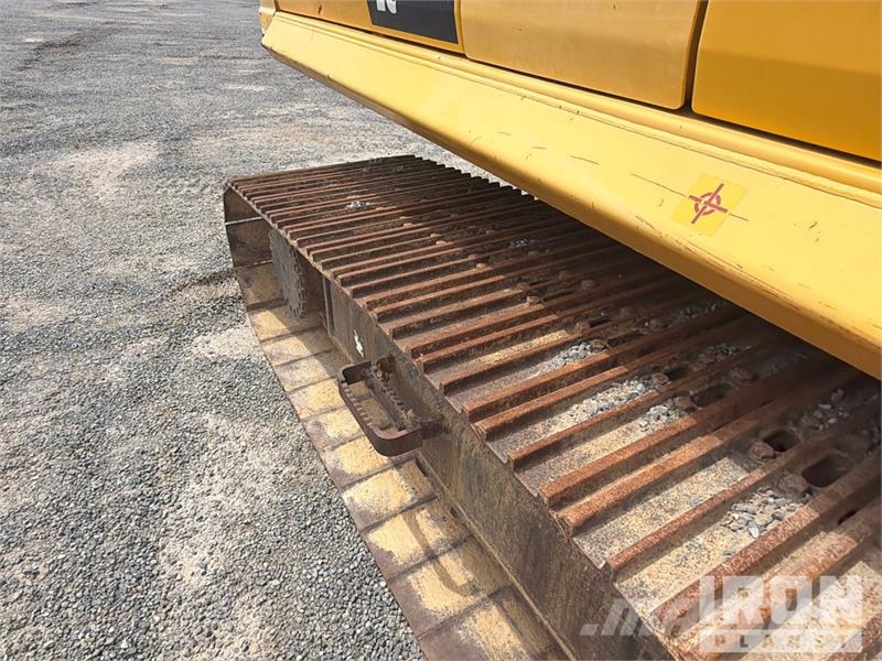 Komatsu PC210LC-11 Kāpurķēžu ekskavatori