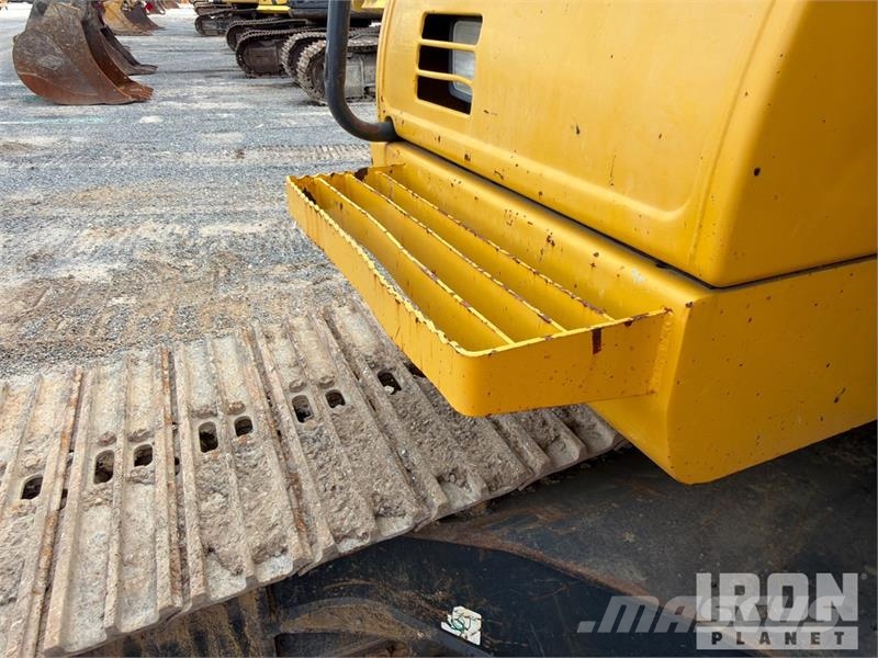 Komatsu PC210LC-11 Kāpurķēžu ekskavatori