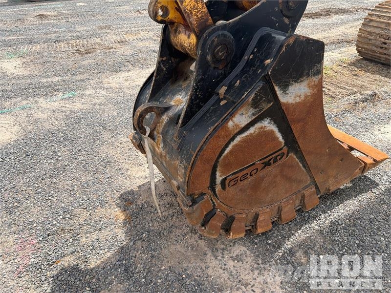 Komatsu PC210LC-11 Kāpurķēžu ekskavatori