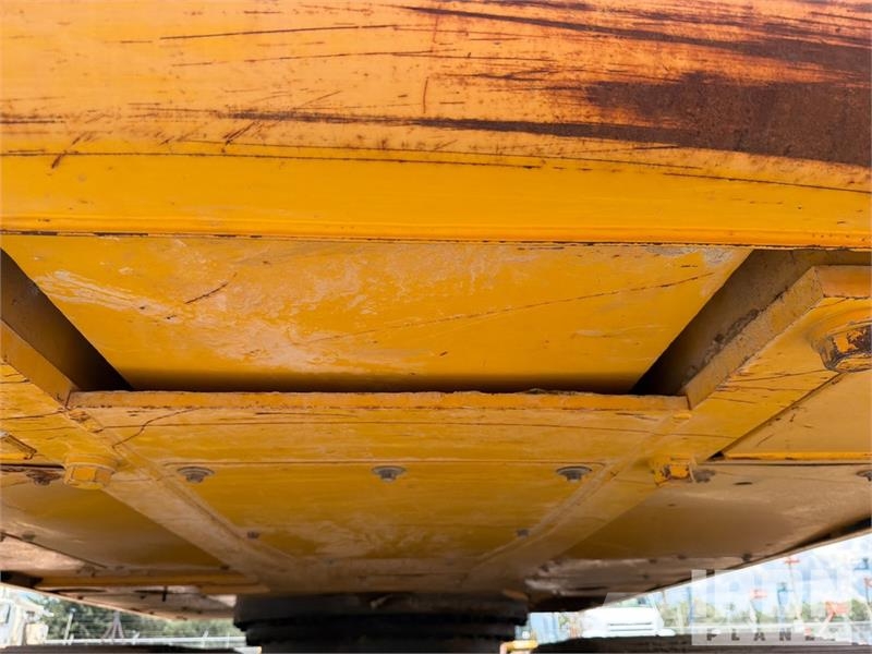 Komatsu PC210LC-11 Kāpurķēžu ekskavatori