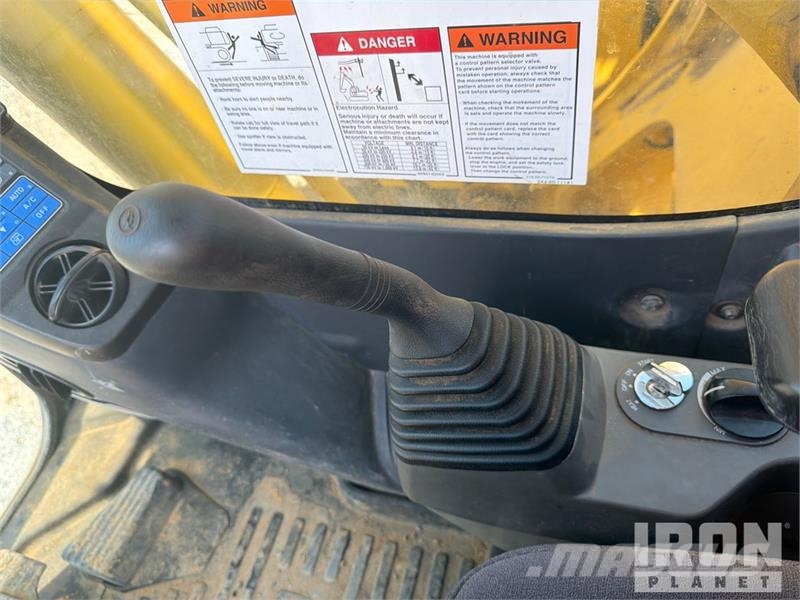 Komatsu PC210LC-11 Kāpurķēžu ekskavatori