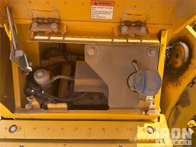 Komatsu PC210LC-11 Kāpurķēžu ekskavatori