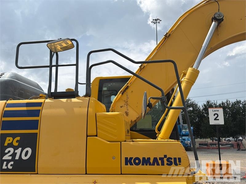 Komatsu PC210LC-11 Kāpurķēžu ekskavatori