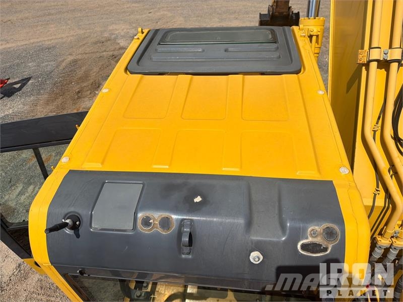 Komatsu PC210LC-11 Kāpurķēžu ekskavatori