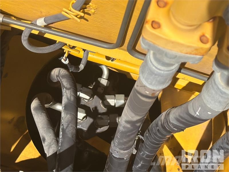 Komatsu PC210LC-11 Kāpurķēžu ekskavatori