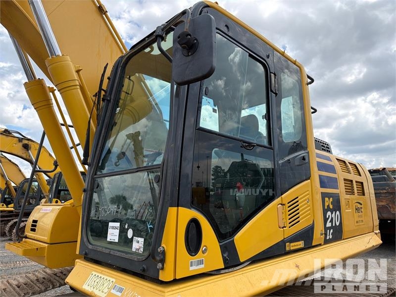 Komatsu PC210LC-11 Kāpurķēžu ekskavatori