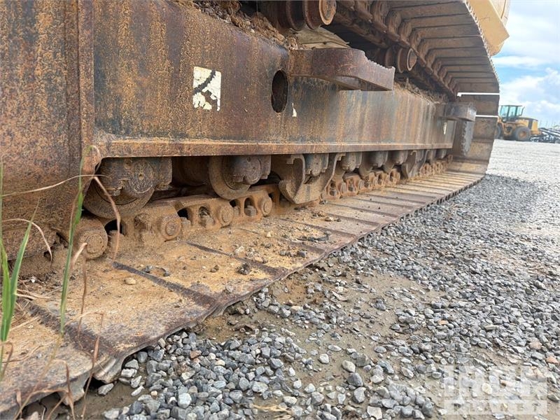 Komatsu PC210LC-11 Kāpurķēžu ekskavatori