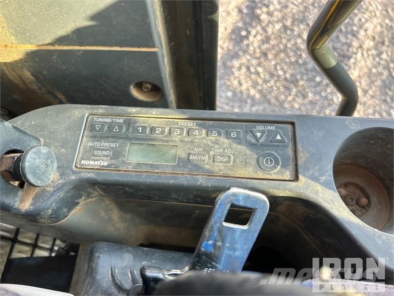 Komatsu PC210LC-11 Tracked Excavator Kāpurķēžu ekskavatori