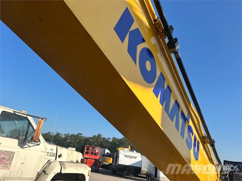 Komatsu PC210LC-11 Tracked Excavator Bagri goseničarji