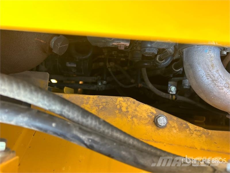Komatsu PC210LC-11 Tracked Excavator Bagri goseničarji
