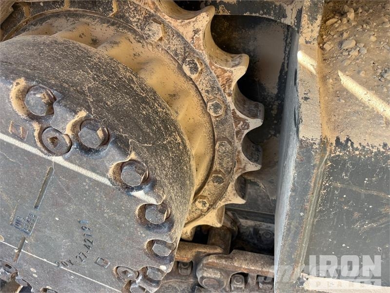 Komatsu PC210LC-11 Tracked Excavator Kāpurķēžu ekskavatori
