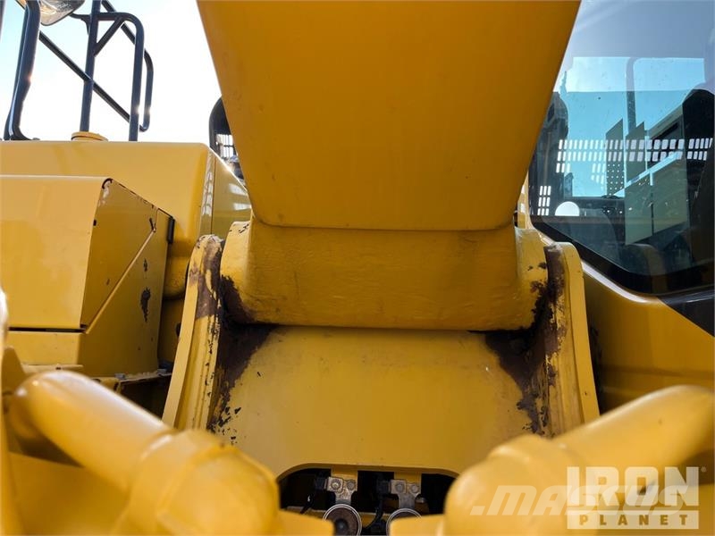 Komatsu PC210LC-11 Tracked Excavator Kāpurķēžu ekskavatori