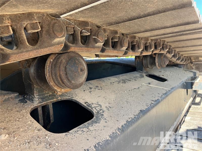 Komatsu PC210LC-11 Tracked Excavator Kāpurķēžu ekskavatori