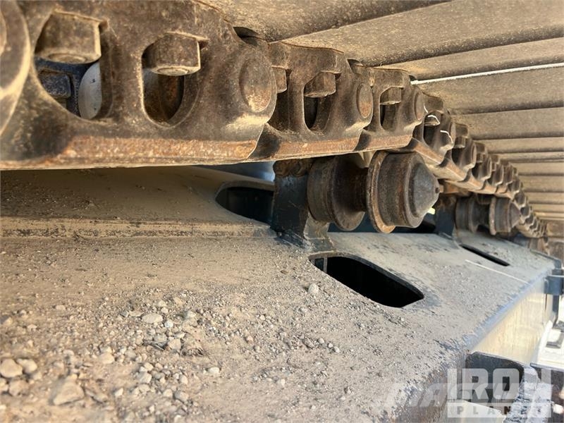Komatsu PC210LC-11 Tracked Excavator Kāpurķēžu ekskavatori