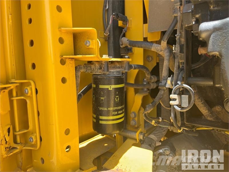 Komatsu PC210LC-11 Tracked Excavator Kāpurķēžu ekskavatori