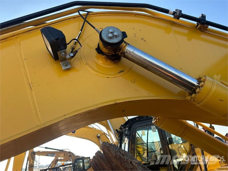 Komatsu PC210LC-11 Tracked Excavator Bagri goseničarji