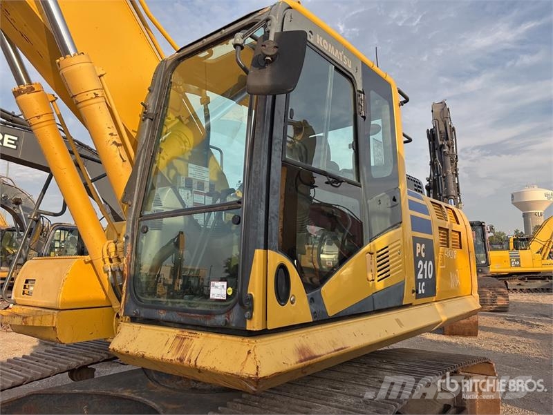 Komatsu PC210LC-11 Tracked Excavator Crawler excavators