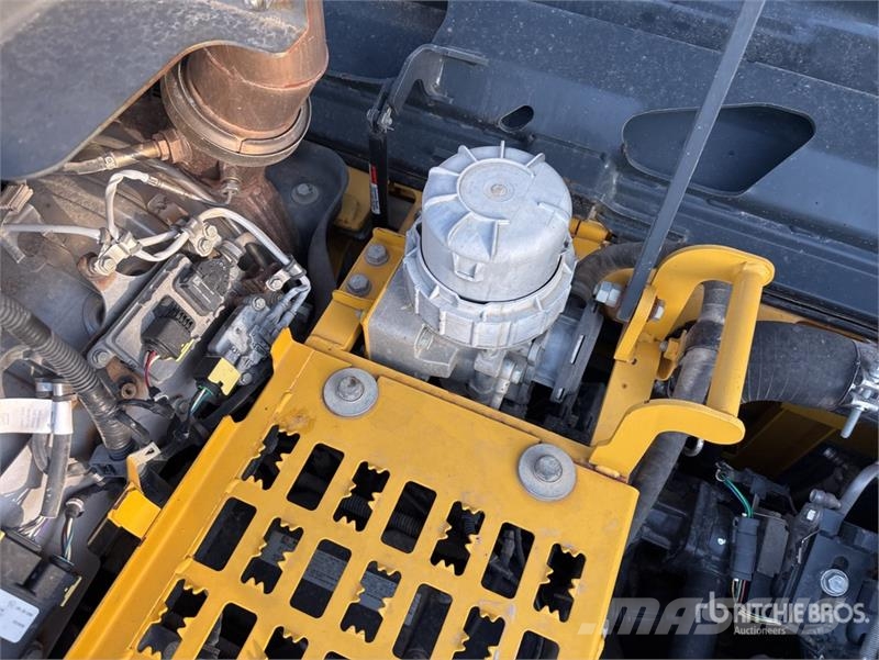 Komatsu PC210LC-11 Tracked Excavator Crawler excavators