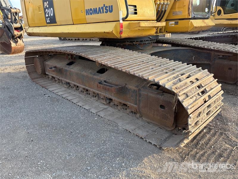 Komatsu PC210LC-11 Tracked Excavator Crawler excavators