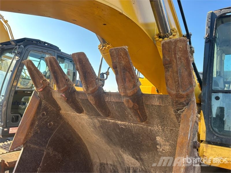 Komatsu PC210LC-11 Tracked Excavator Bagri goseničarji