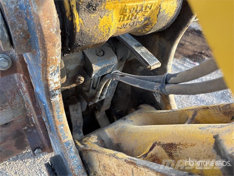 Komatsu PC210LC-11 Tracked Excavator Crawler excavators