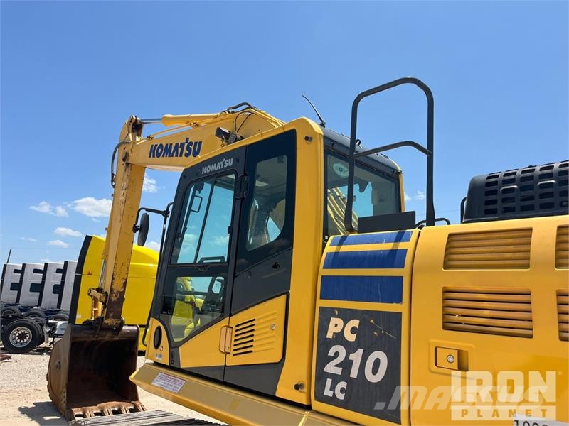 Komatsu PC210LC-11 Tracked Excavator Kāpurķēžu ekskavatori
