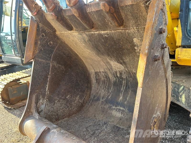 Komatsu PC210LC-11 Tracked Excavator Bagri goseničarji