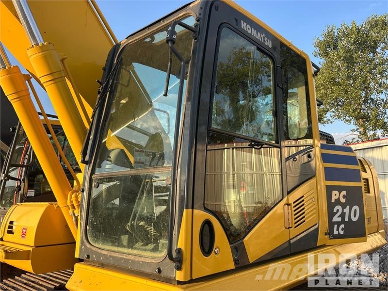 Komatsu PC210LC-11 Tracked Excavator Kāpurķēžu ekskavatori
