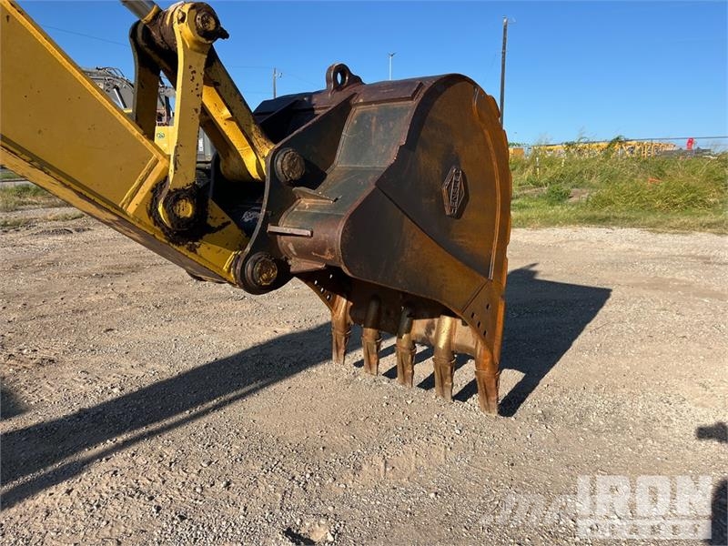 Komatsu PC210LC-11 Tracked Excavator Kāpurķēžu ekskavatori