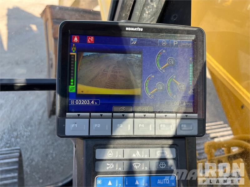 Komatsu PC210LC-11 Tracked Excavator Kāpurķēžu ekskavatori
